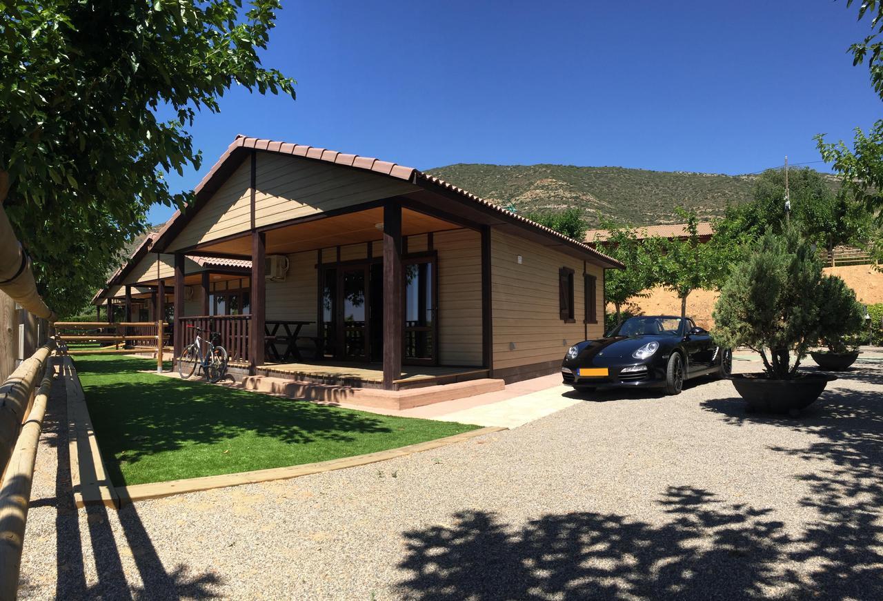 拉诺格拉露营地 Sant Llorenç de Montgai 外观 照片