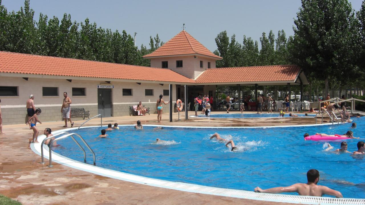 拉诺格拉露营地 Sant Llorenç de Montgai 外观 照片