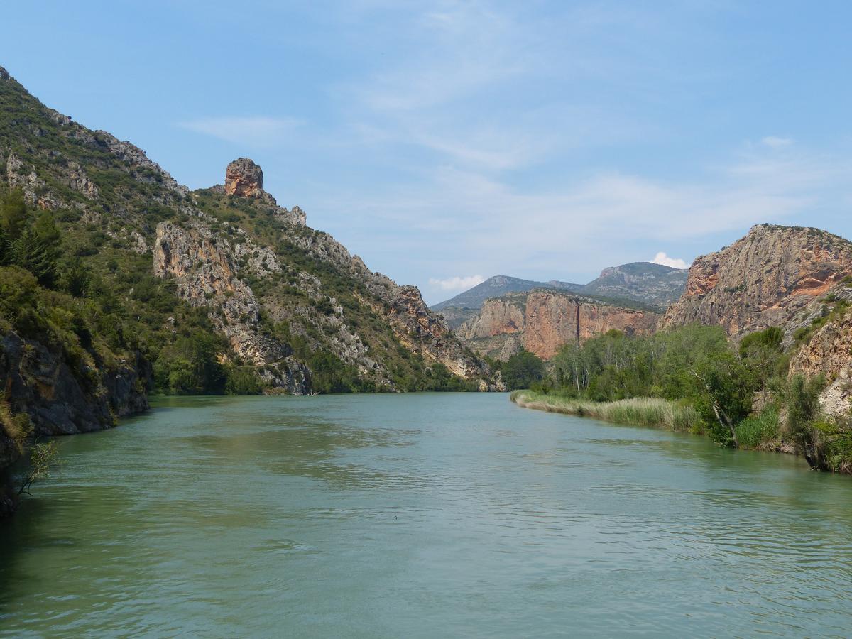 拉诺格拉露营地 Sant Llorenç de Montgai 外观 照片